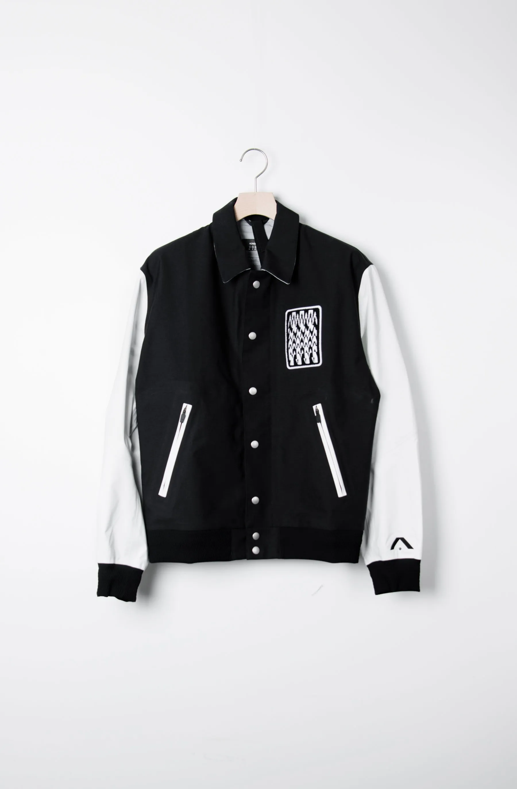 J94-VT Jacket Black/White sold by Nomad product image thumbnail 2
