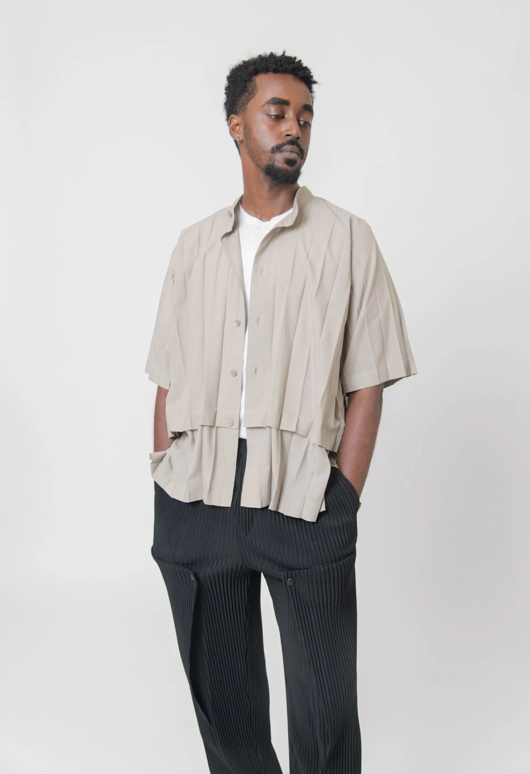 Edge Pleated Shirt Greige FJ341-42 sold by Nomad