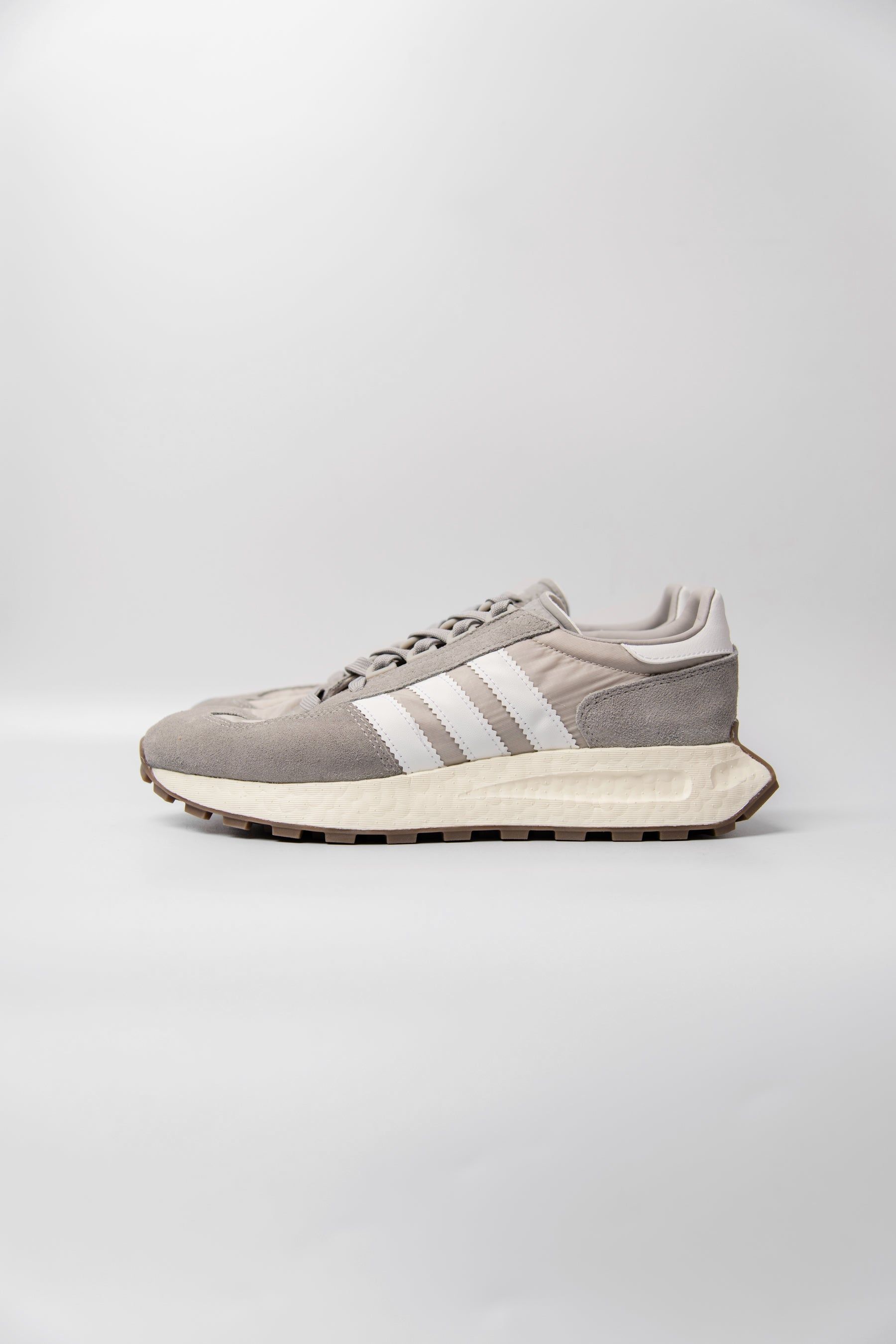 Retropy E5 Grey/White/Black Q47101 sold by Nomad