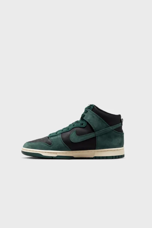 Dunk High Retro PRM Black/Faded Spruce DQ7679-002 (LAUNCH PRODUCT) sold by Nomad