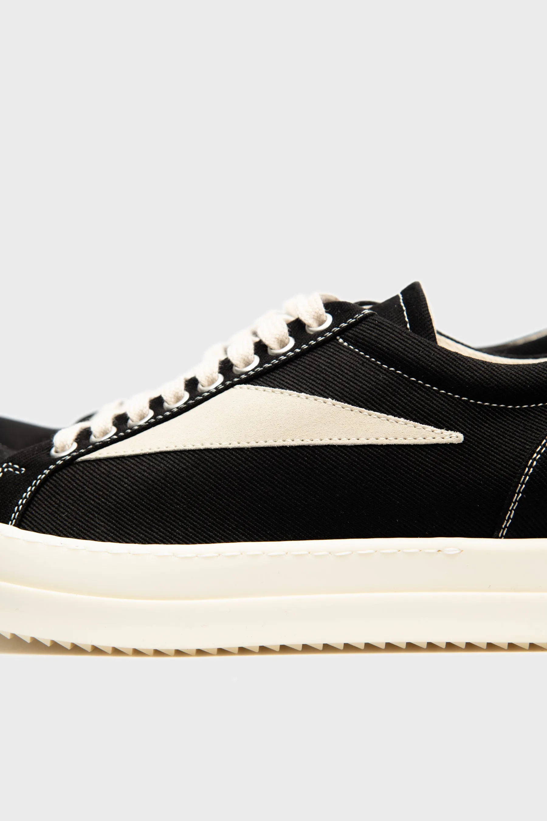 Vintage Sneaks Black/Milk/Milk DU02D2803 sold by Nomad product image thumbnail 4