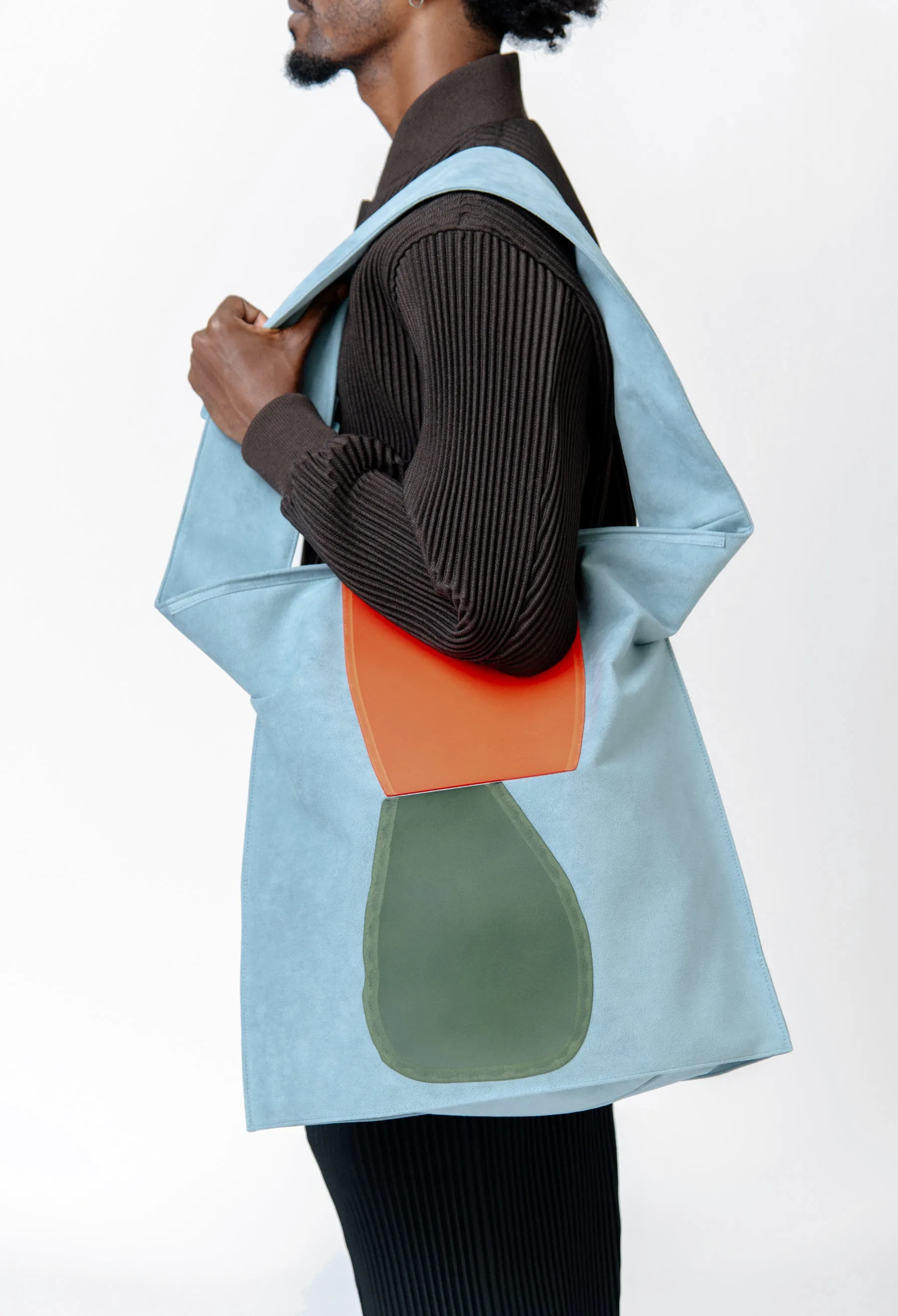 RB Bas Relief Shoulder Bag Red/Green HP48-AG947-19 sold by Nomad product image thumbnail 5