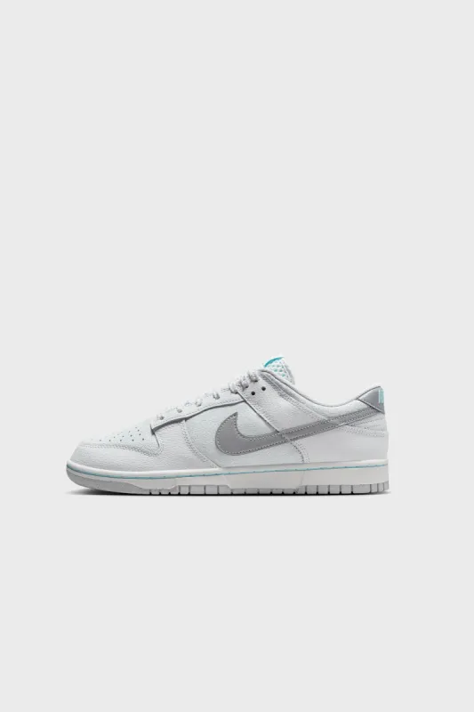 Nike Dunk Low Retro SE Summit White/Metallic Silver-Glacier Ice HQ3619-121 sold by Nomad