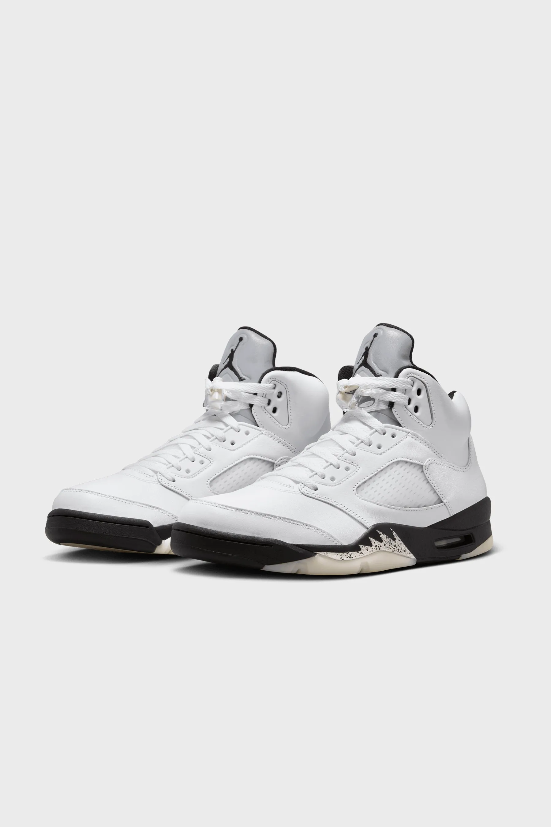 Air Jordan 5 Retro White/Black-Sail-Metallic Silver DD0587-110 sold by Nomad product image thumbnail 3