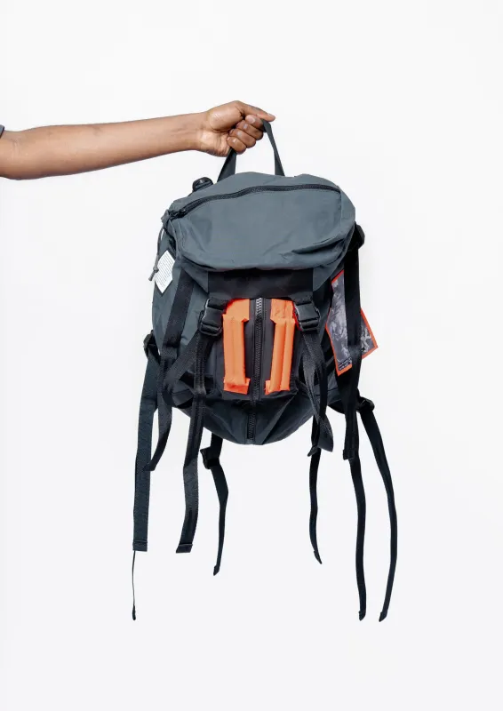Zipped Backpack 31 Charcoal BG971164DE sold by Nomad