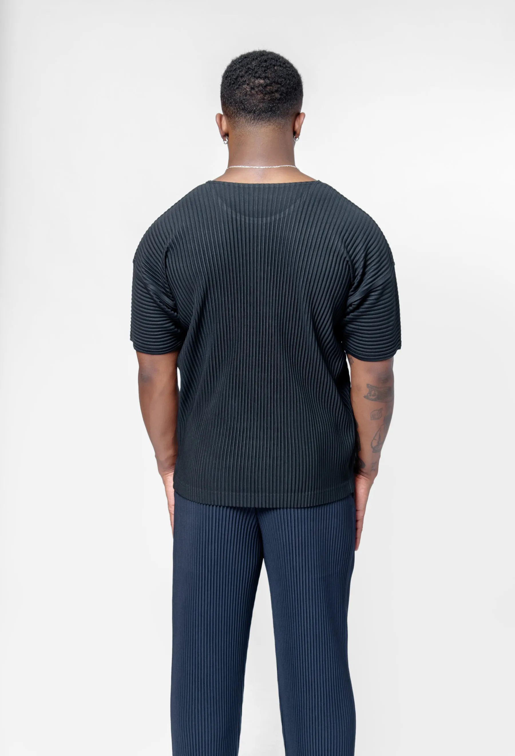 Basics Pleated T-Shirt Black HP57-JK520-15 sold by Nomad product image thumbnail 5