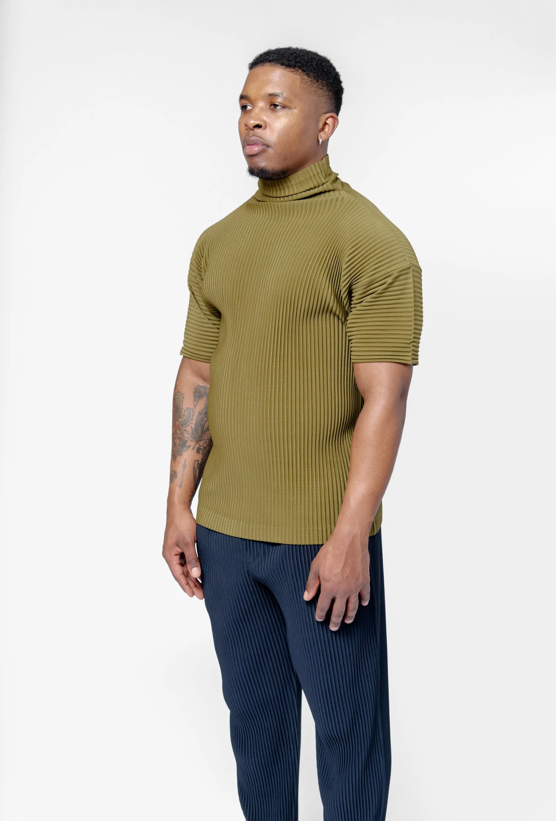 Colour Pleats Mockneck Tee Olive khaki HP56-JK181-67 sold by Nomad product image thumbnail 4