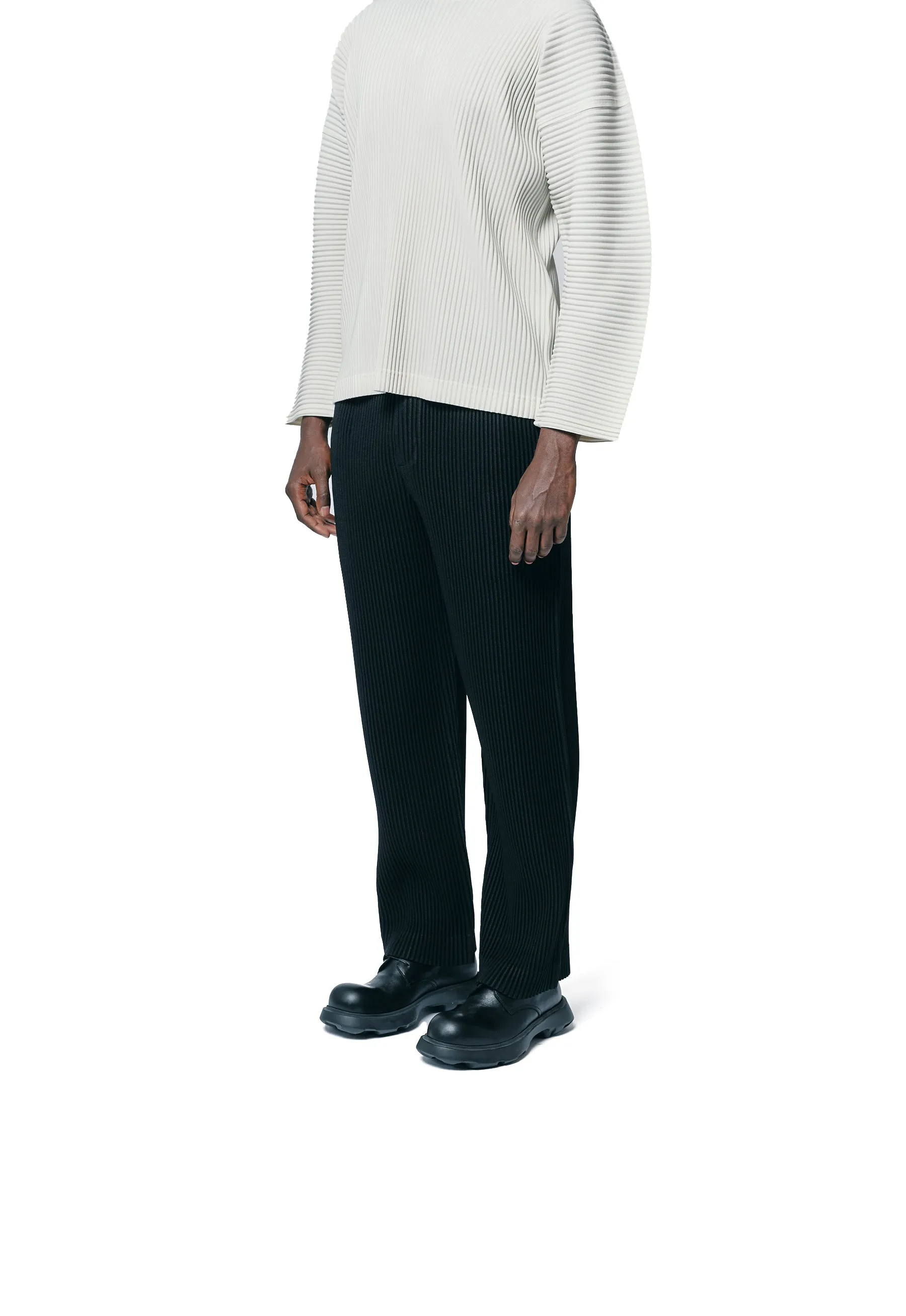 Kersey Pleated Trouser Black HP58-FF172-15 sold by Nomad product image thumbnail 3