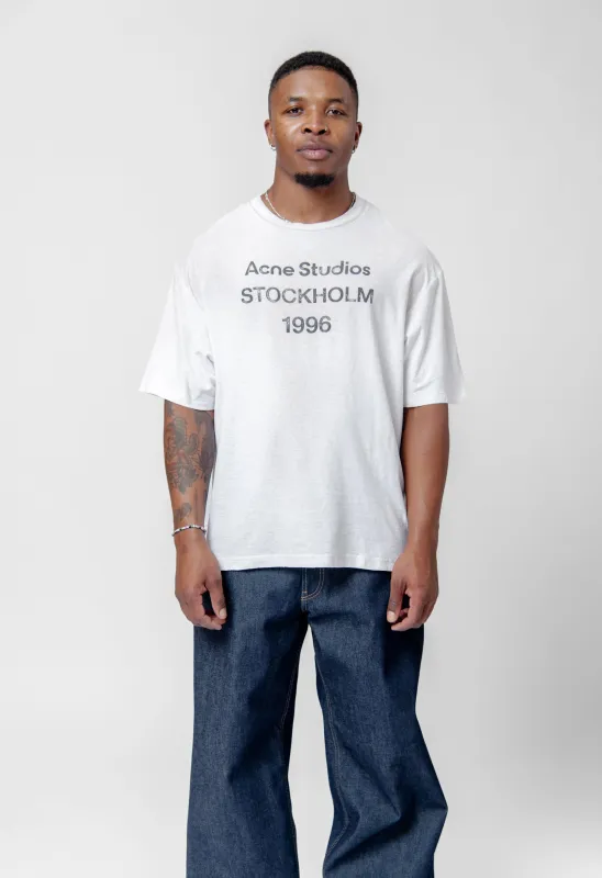 Logo T-Shirt Relaxed Fit Dusty White FN-UX-TSHI000013 sold by Nomad