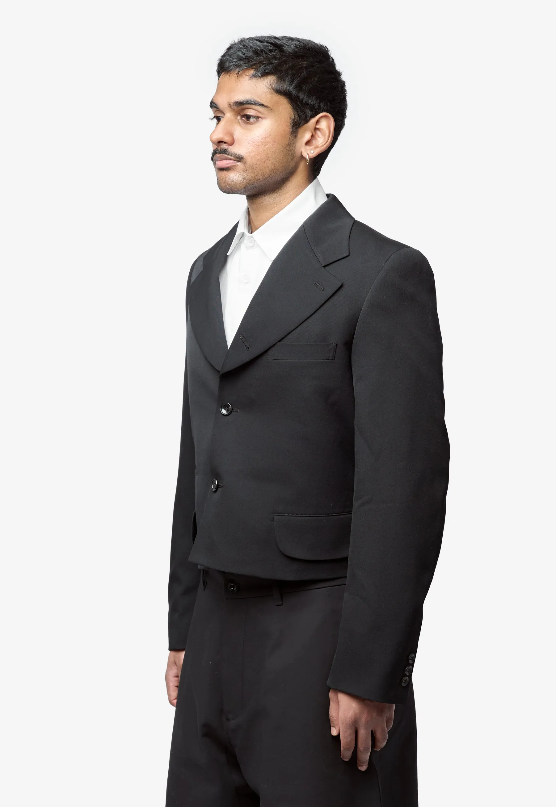 Cropped Blazer Black PQ-J050-051 sold by Nomad product image thumbnail 2