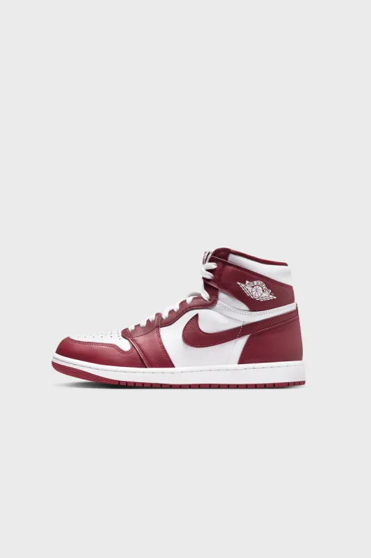Air Jordan 1 Retro High OG White/Team Red DZ5485-160 sold by Nomad