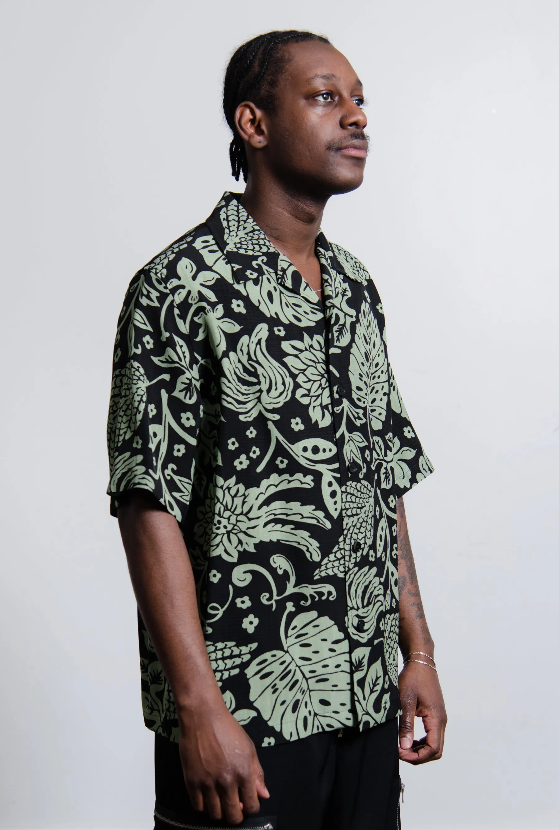 Hawaiian Flower Print Shirt Green JPUU601605 sold by Nomad product image thumbnail 4