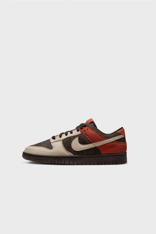 Dunk Low Velvet Brown/Sanddrift/Rugged Orange FV0395-200 (LAUNCH PRODUCT) sold by Nomad