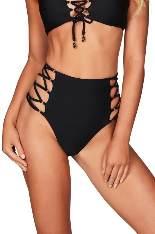 AMAZON HIGH WAISTED BRIEFS sold by Nookie