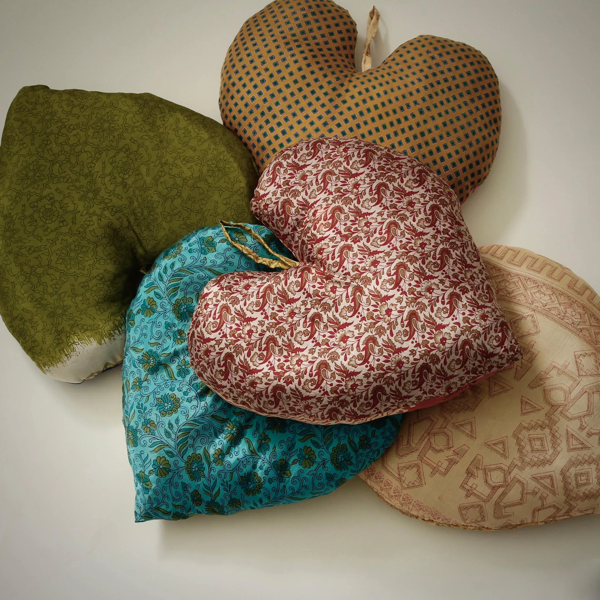 SUSTAIN vintage silk heart, large sold by Nordstjerne product image thumbnail 3