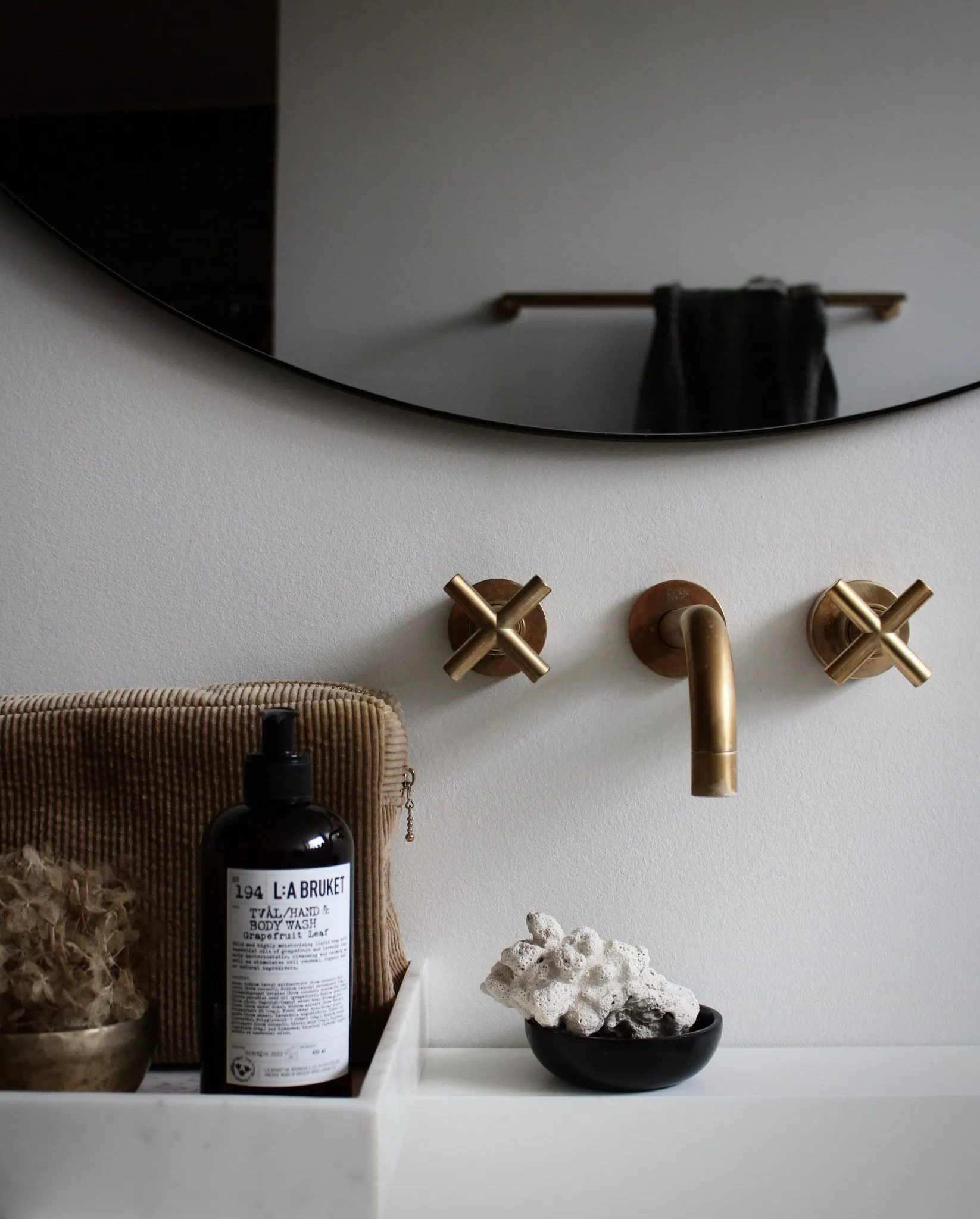 corduroy large pouch, desert sand sold by Nordstjerne product image thumbnail 3