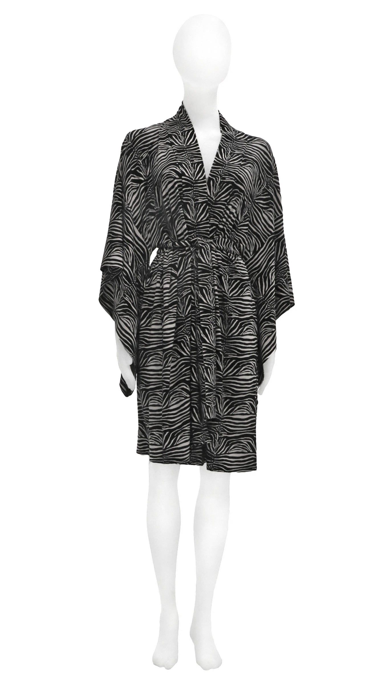 ROBE TO KNEE sold by Norma Kamali