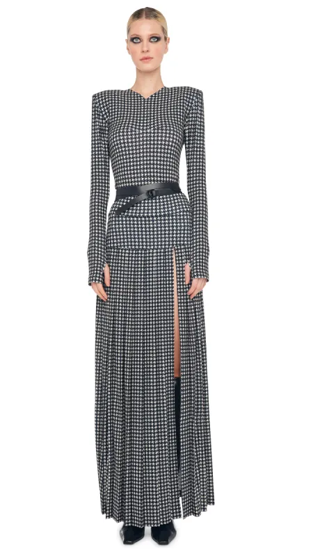 LONG SLEEVE SHOULDER PAD V NECK TOP sold by Norma Kamali