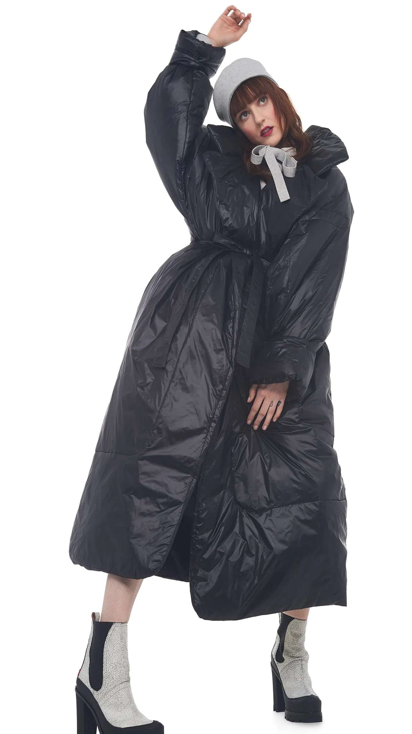 OVERSIZED SLEEPING BAG COAT sold by Norma Kamali product image thumbnail 5