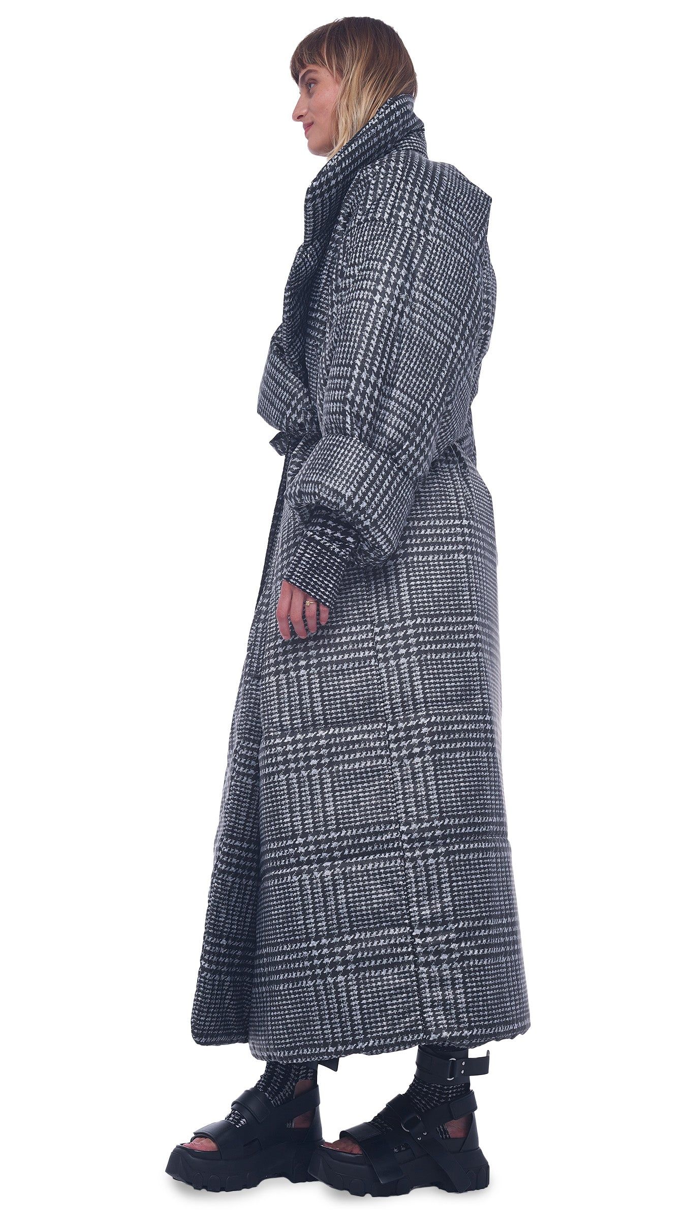 OVERSIZED SLEEPING BAG COAT sold by Norma Kamali product image thumbnail 3