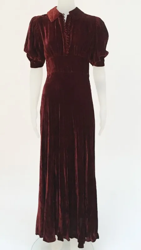 VELVET DRESS WITH PUFF SLEEVES AND TOGGLES made by Norma Kamali