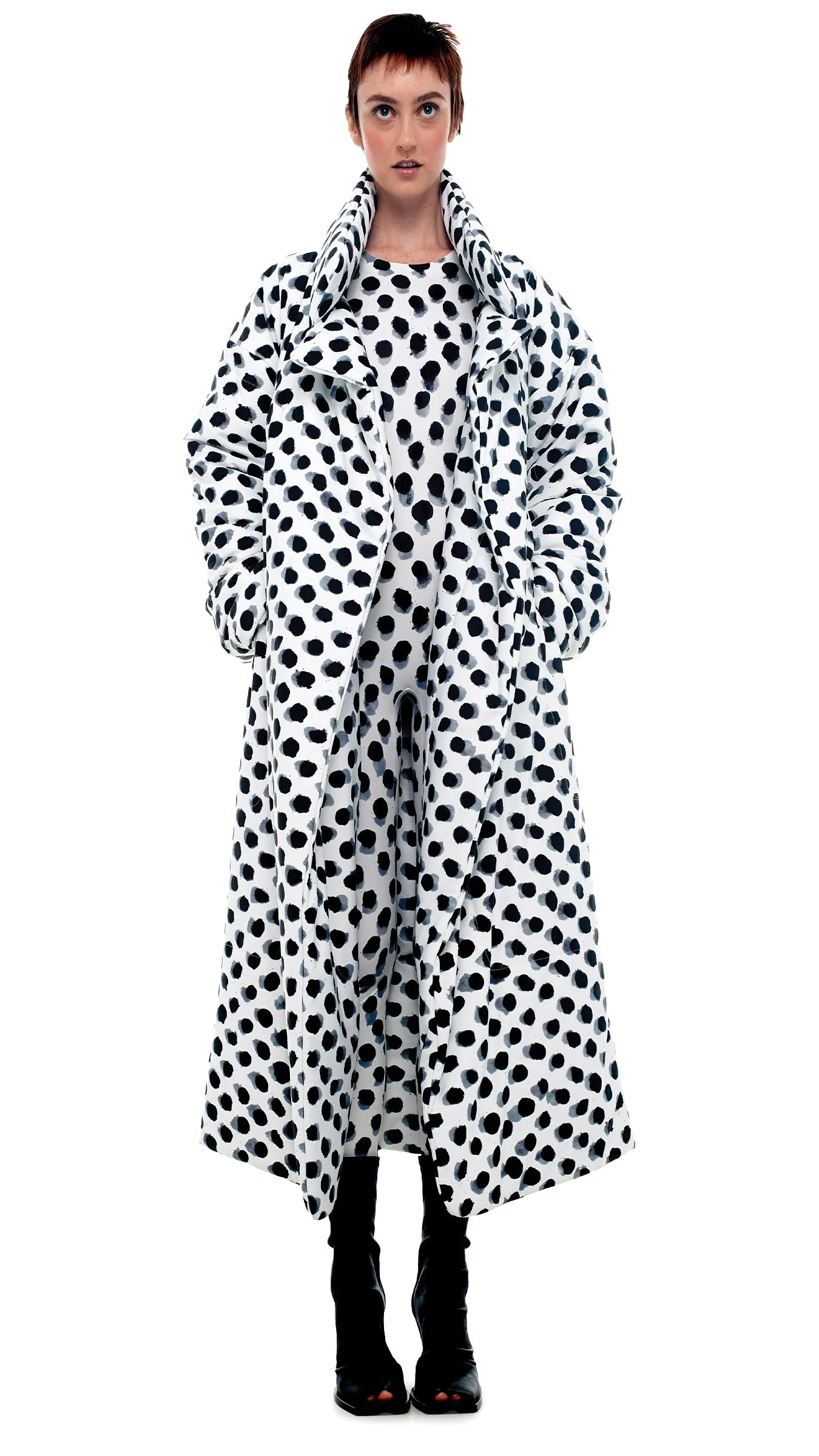 CLASSIC SLEEPING BAG COAT sold by Norma Kamali