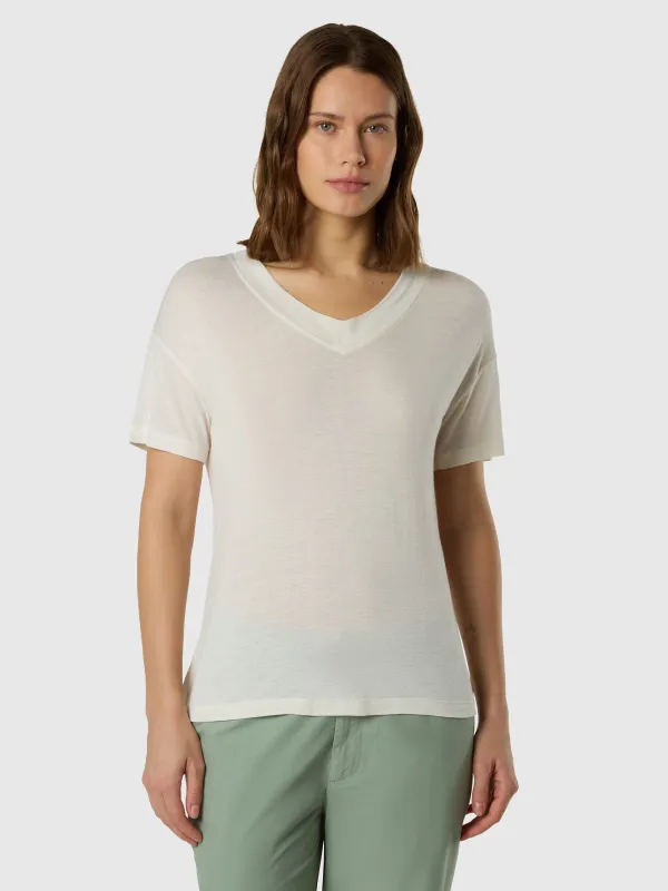 Viscose-linen V-neck T-shirt made by North Sails