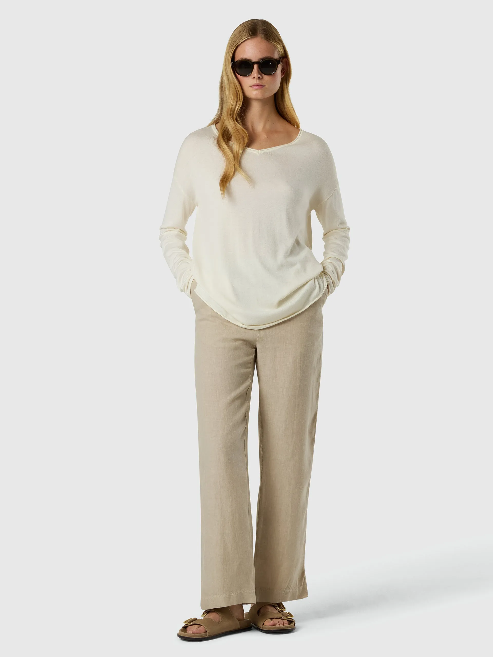 Light V-neck sweater sold by North Sails product image thumbnail 5