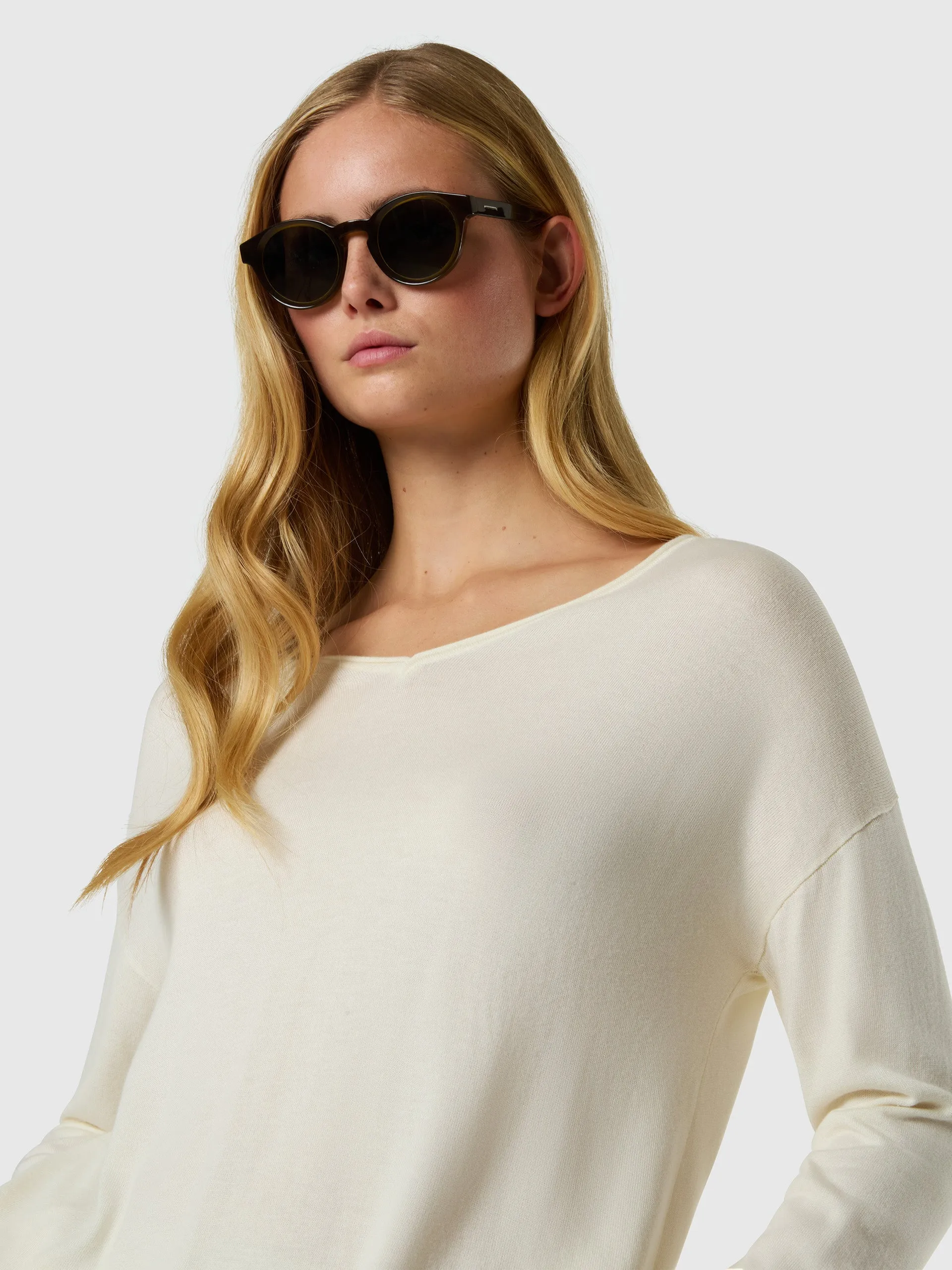 Light V-neck sweater sold by North Sails product image thumbnail 2