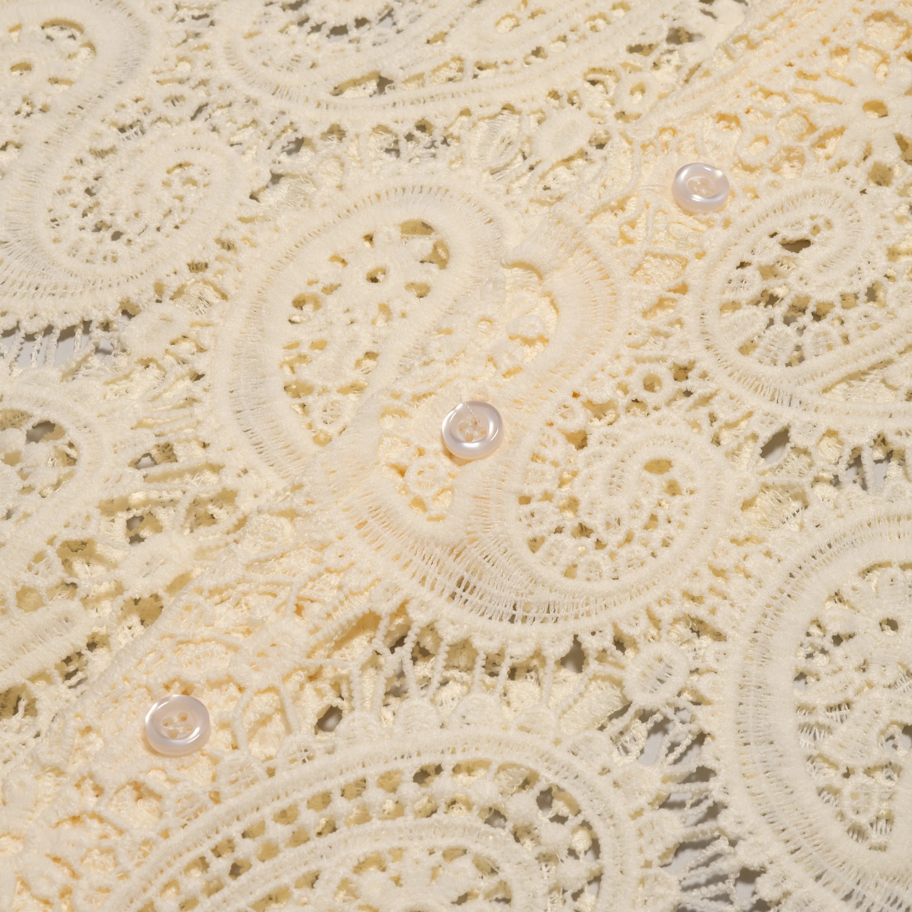 CREAM PAISLEY BUTTON-UP sold by Nostalgia product image thumbnail 2