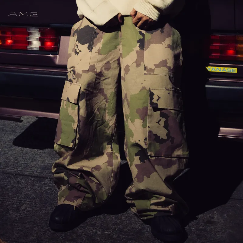 PLEATED CARGO PANTS sold by Nostalgia