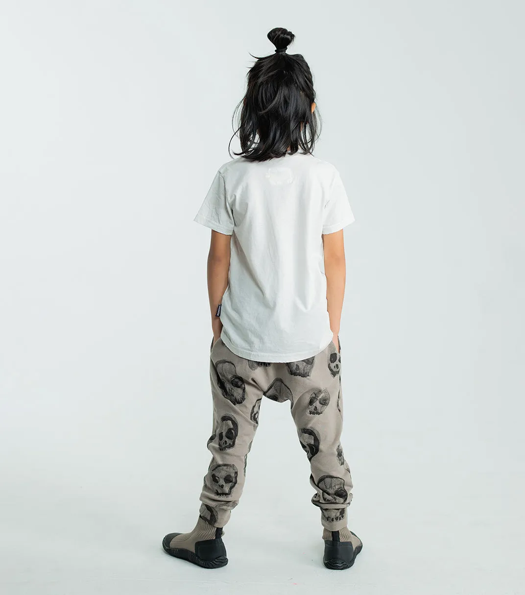 light faded skulls baggy pants sold by nununu product image thumbnail 4