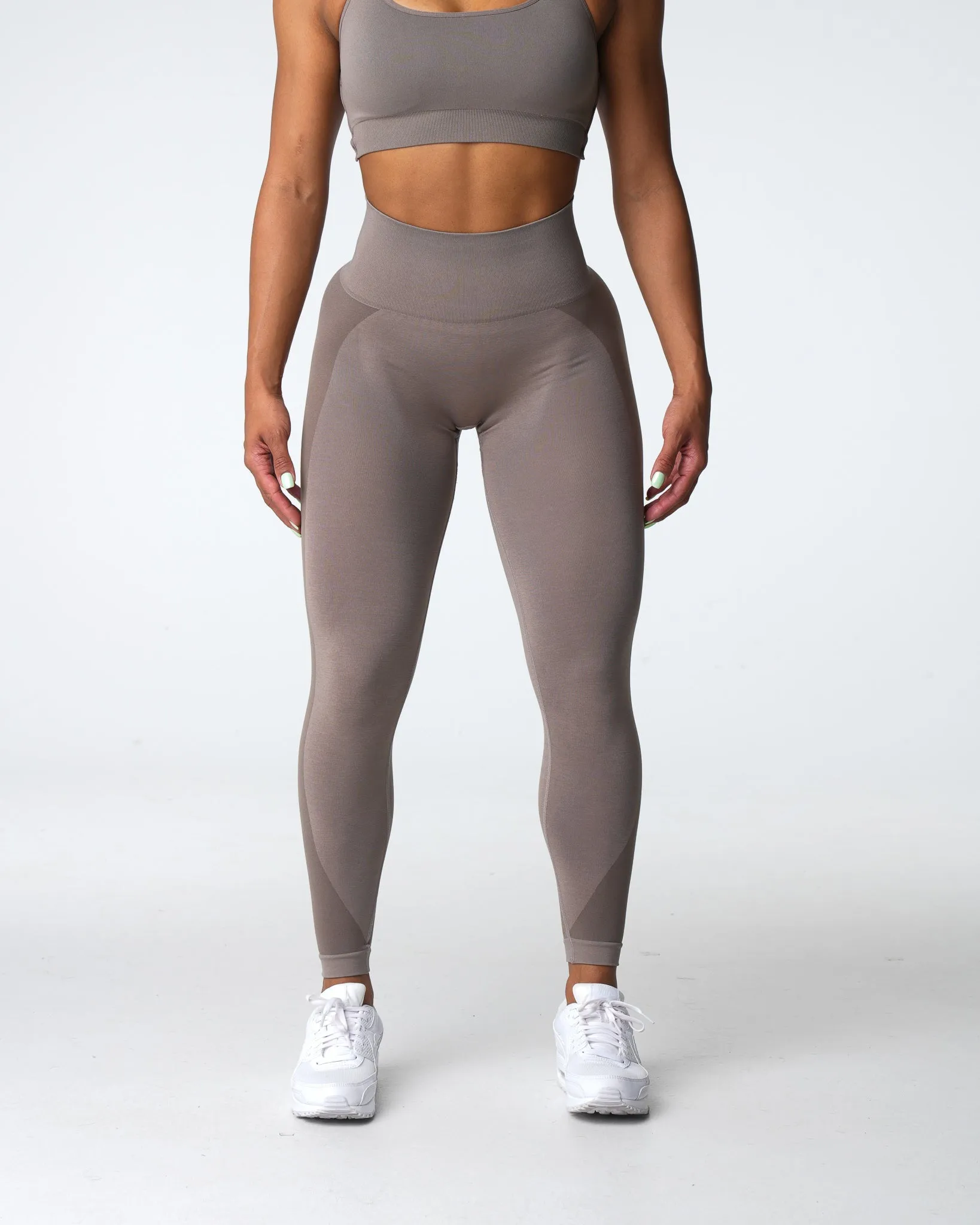 Taupe Contour 2.0 Seamless Leggings sold by NVGTN product image thumbnail 3