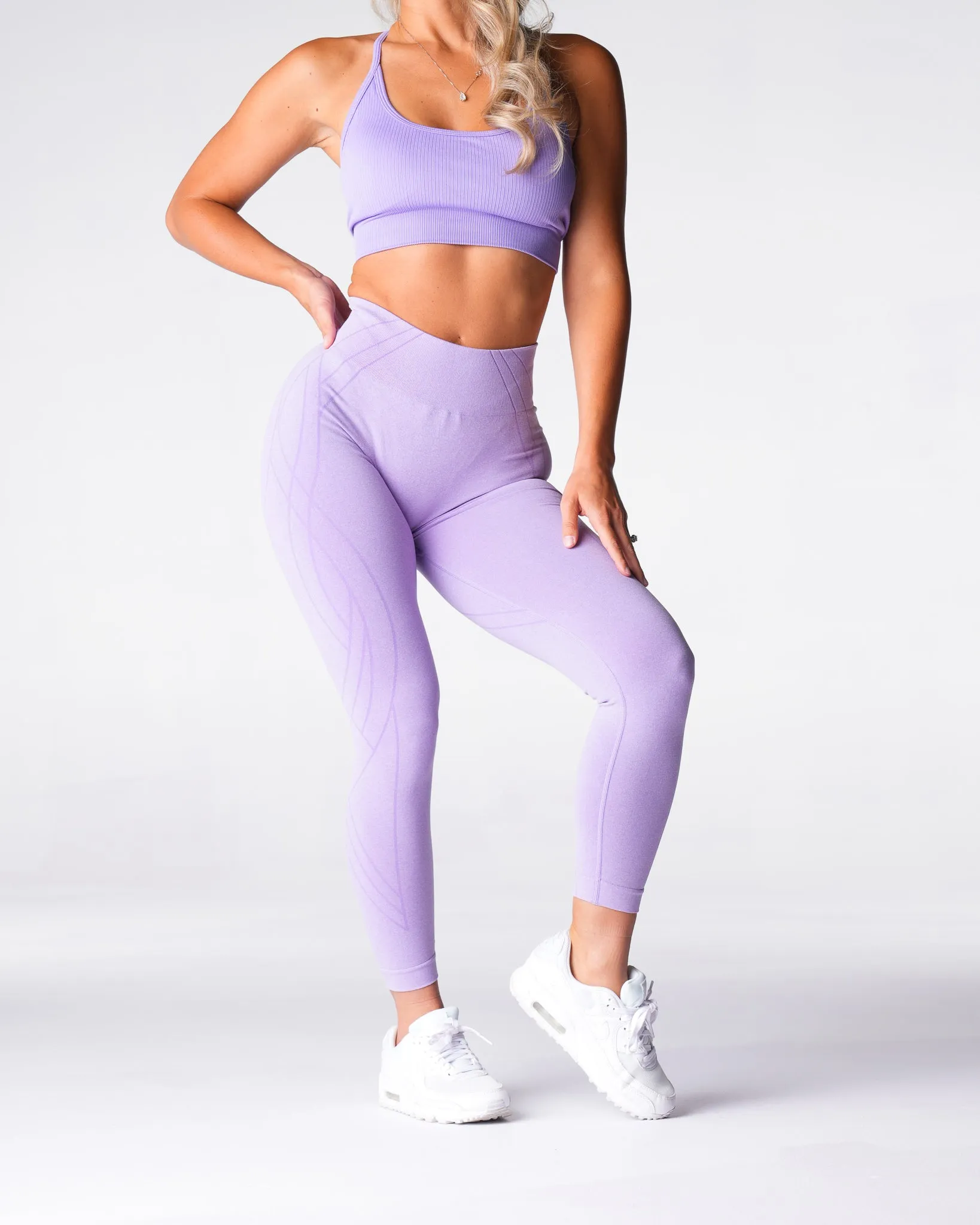 Lilac Geo Seamless Leggings sold by NVGTN product image thumbnail 4