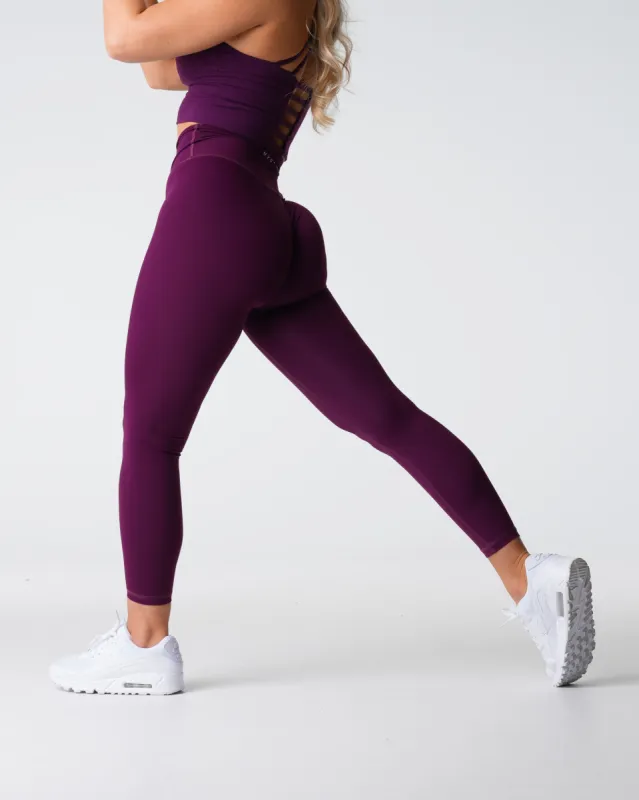Plum Signature 2.0 Leggings sold by NVGTN