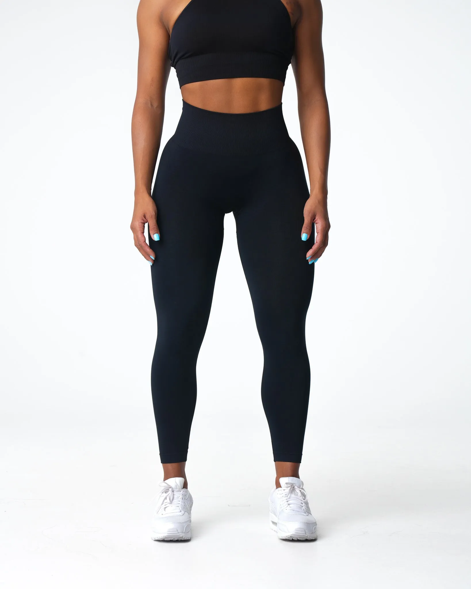 Black Shape Seamless Leggings sold by NVGTN product image thumbnail 3