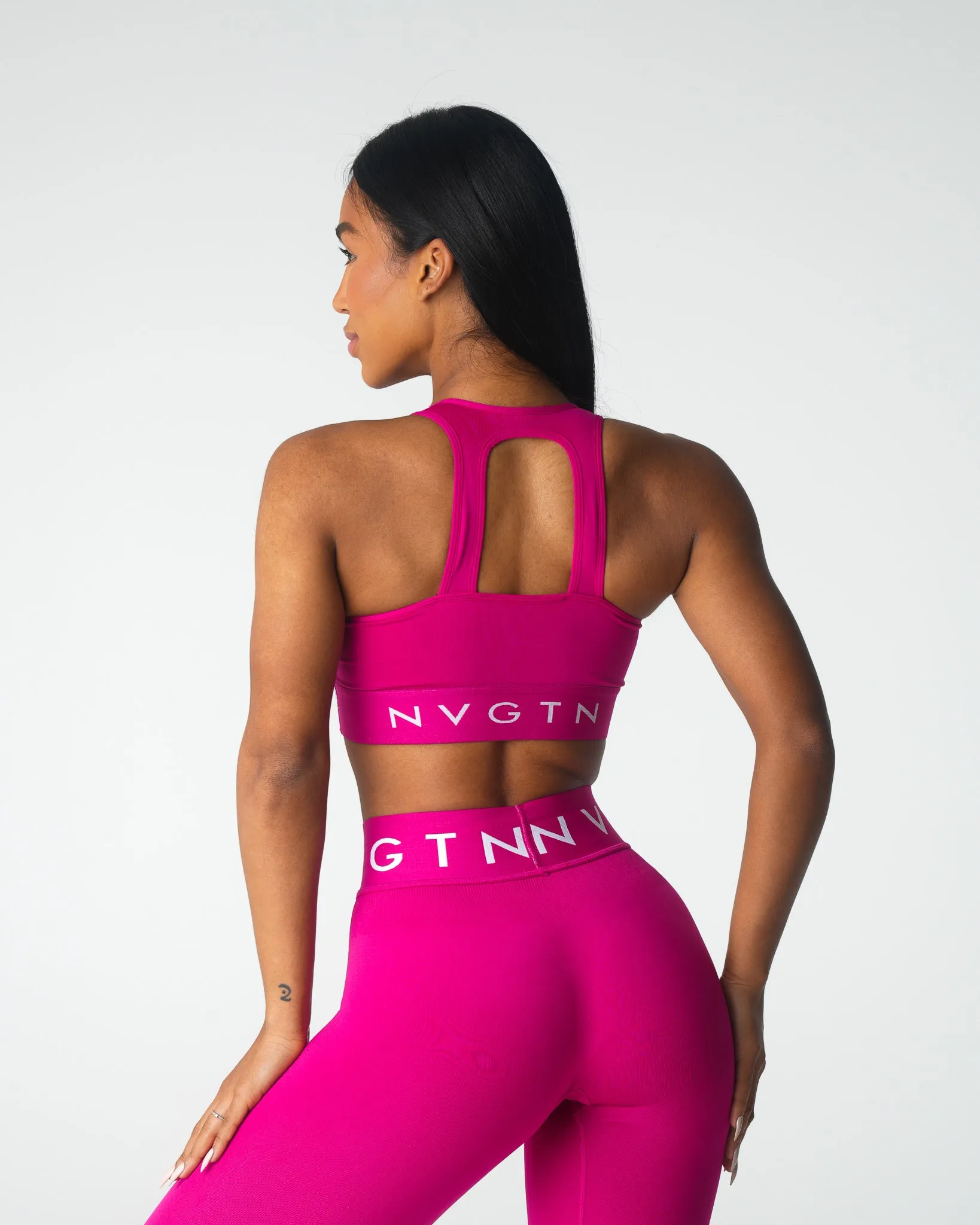 Cosmo Trilogy Sport Seamless Bra sold by NVGTN product image thumbnail 2