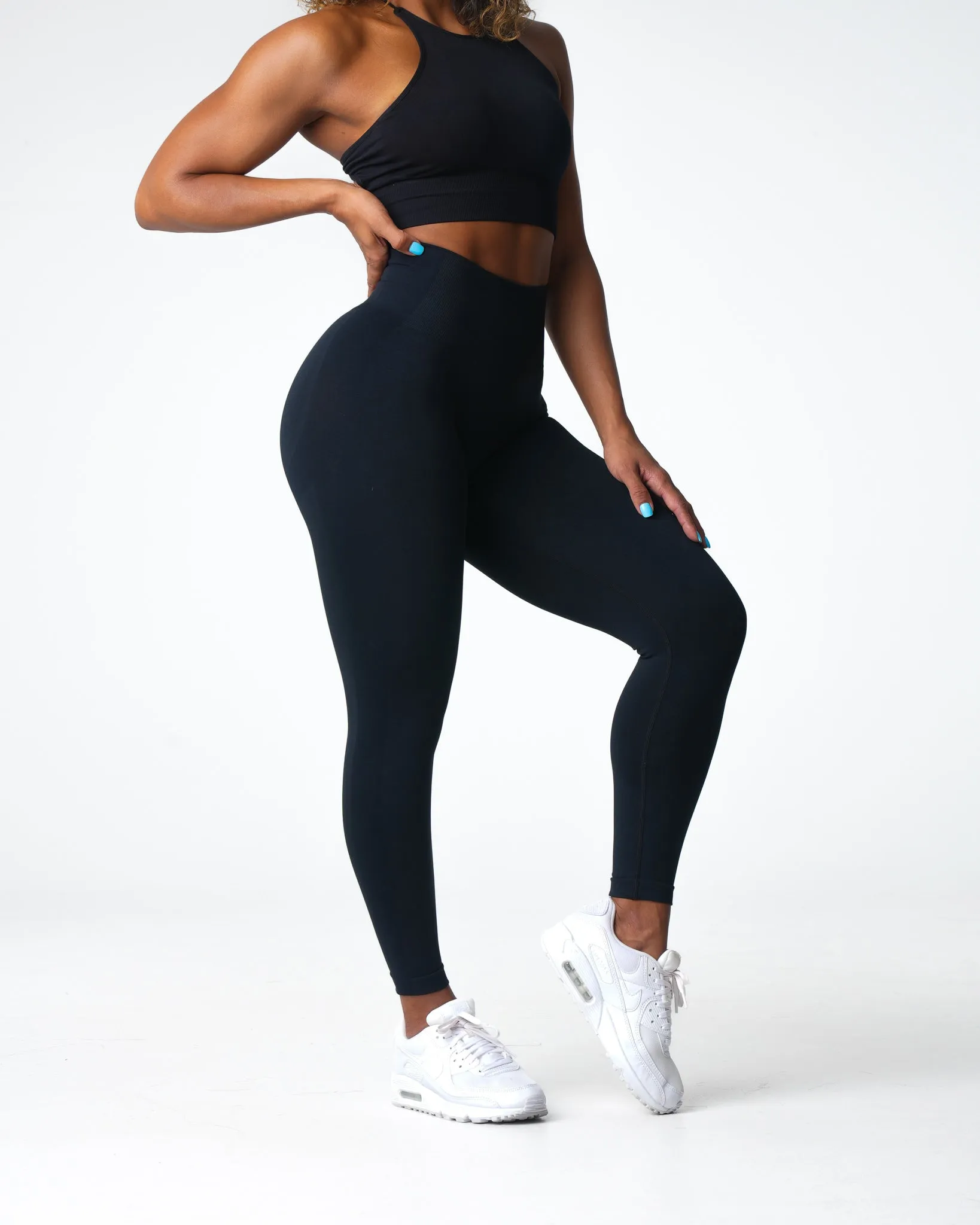 Black Performance Seamless Leggings sold by NVGTN product image thumbnail 4