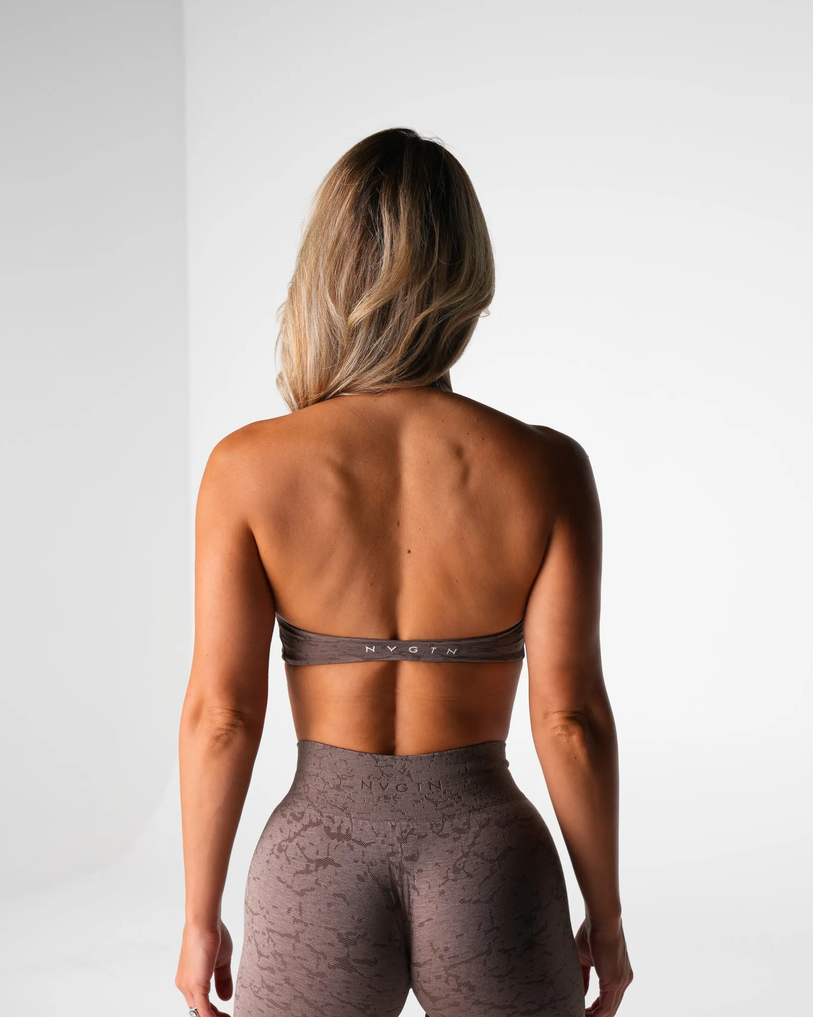 Oak Breakthrough Stunner Seamless Halter Bra sold by NVGTN product image thumbnail 2