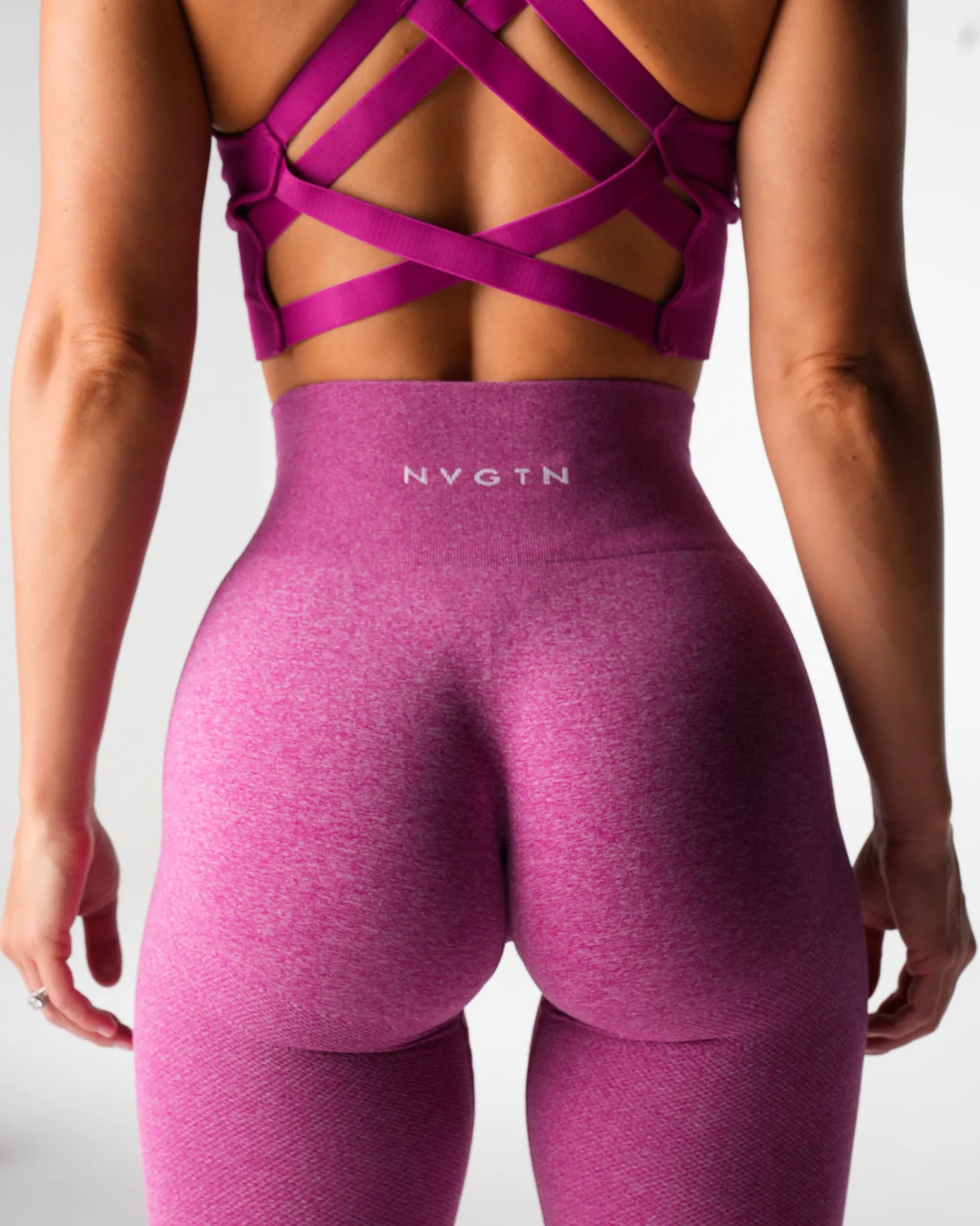 Sugarplum Lift Seamless Leggings sold by NVGTN product image thumbnail 2