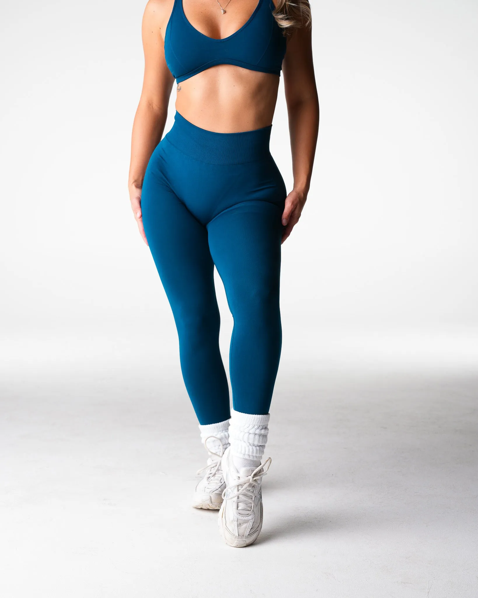 Nautical Edge Seamless Leggings sold by NVGTN product image thumbnail 4