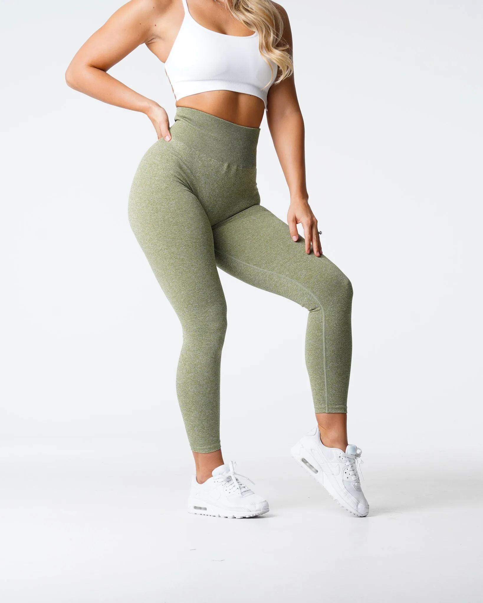 Meadow Scrunch Seamless Leggings sold by NVGTN product image thumbnail 4