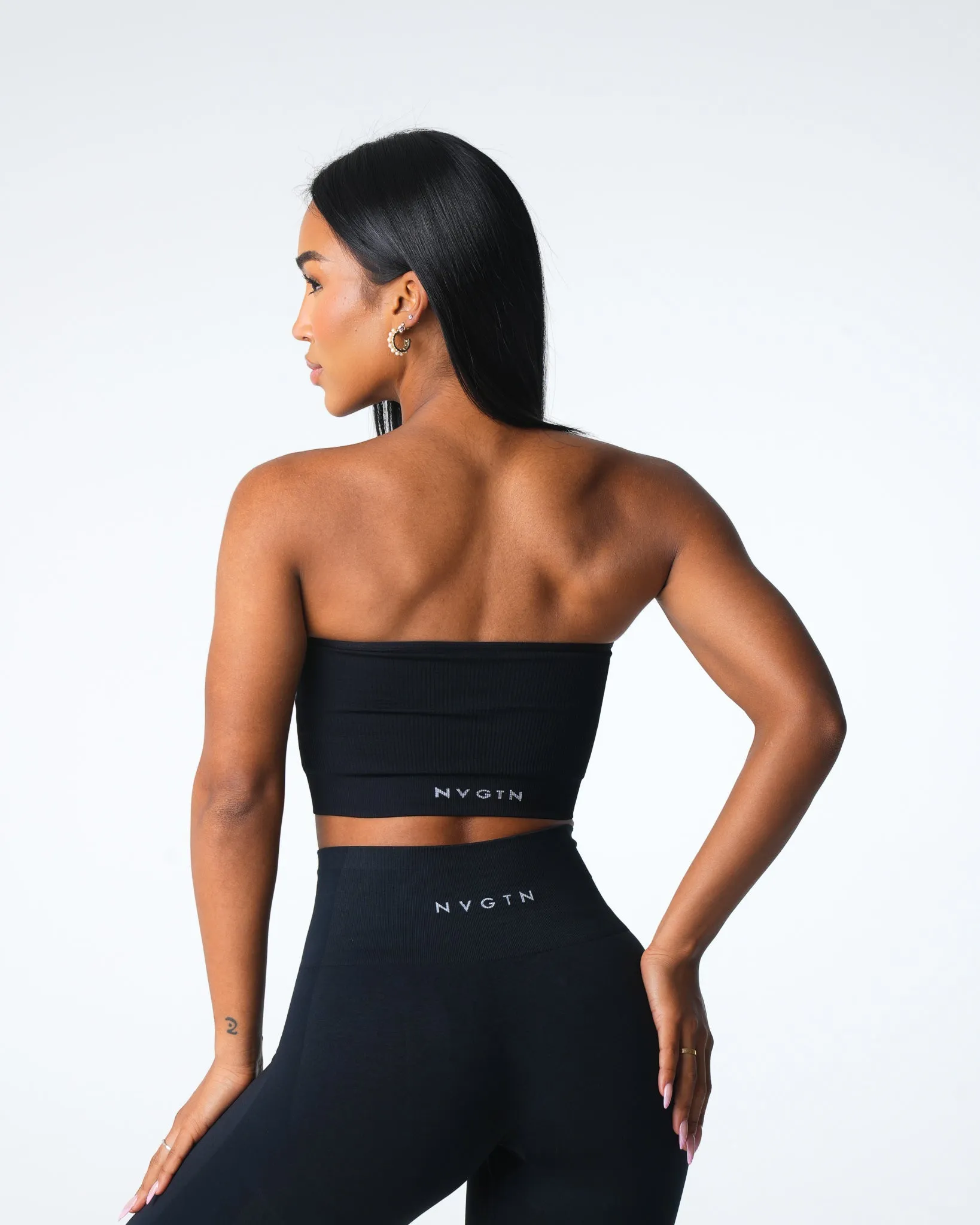 Black Conquer Ribbed Seamless Bra sold by NVGTN product image thumbnail 4