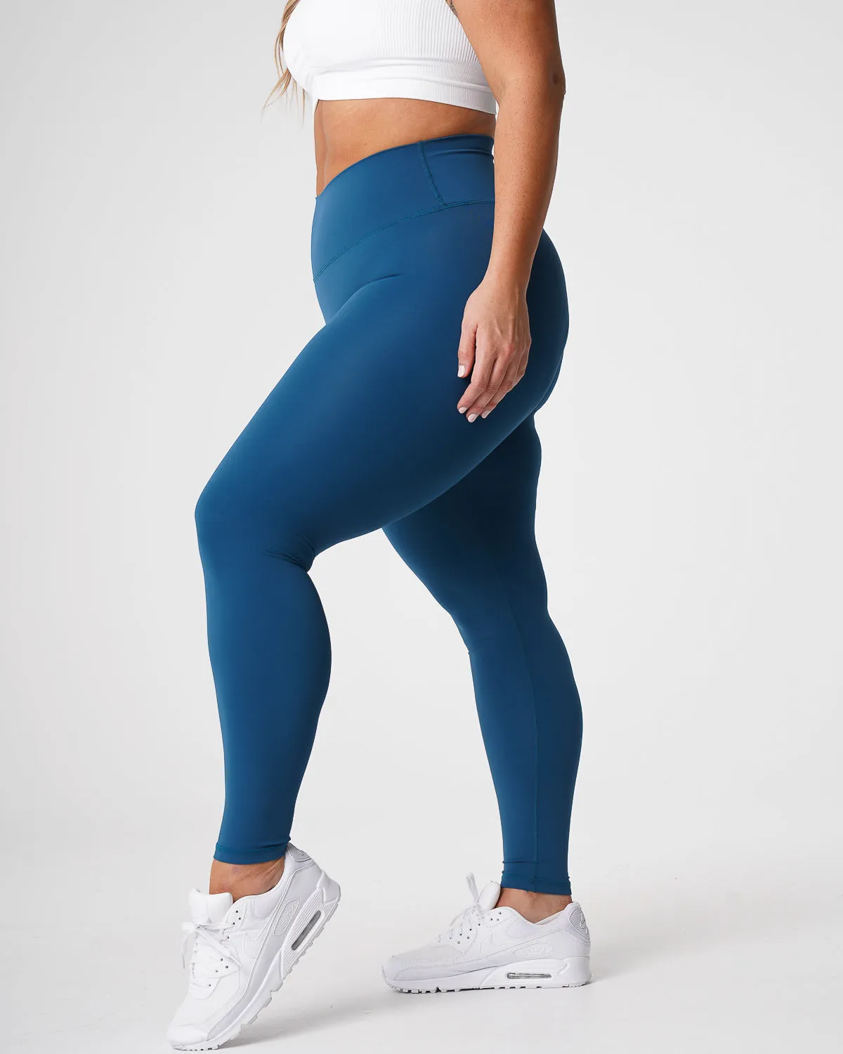Pacific Blue Signature 2.0 Leggings sold by NVGTN product image thumbnail 3