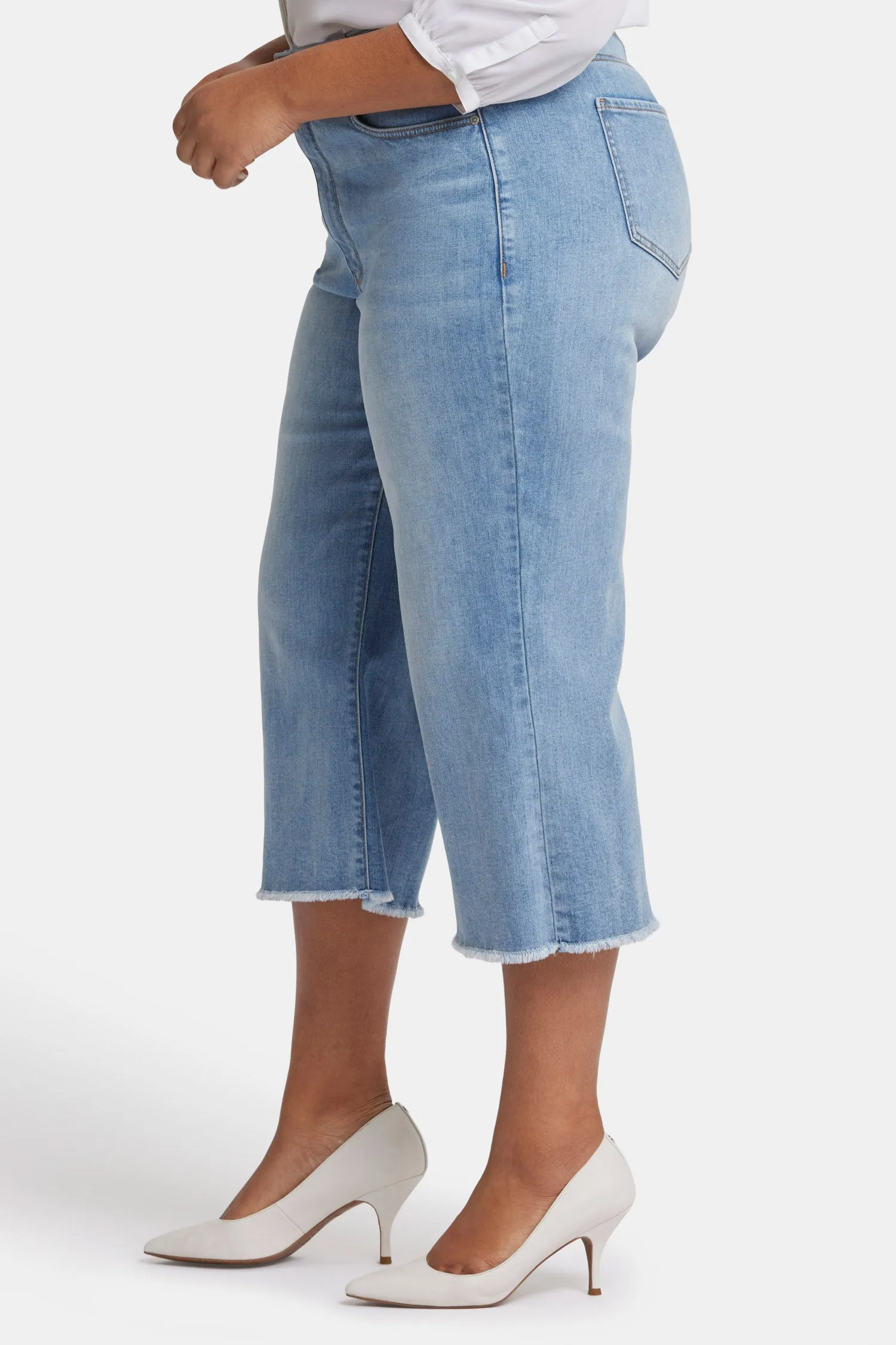 Brigitte Wide Leg Capri Jeans In Plus Size - Corfu sold by NYDJ product image thumbnail 3