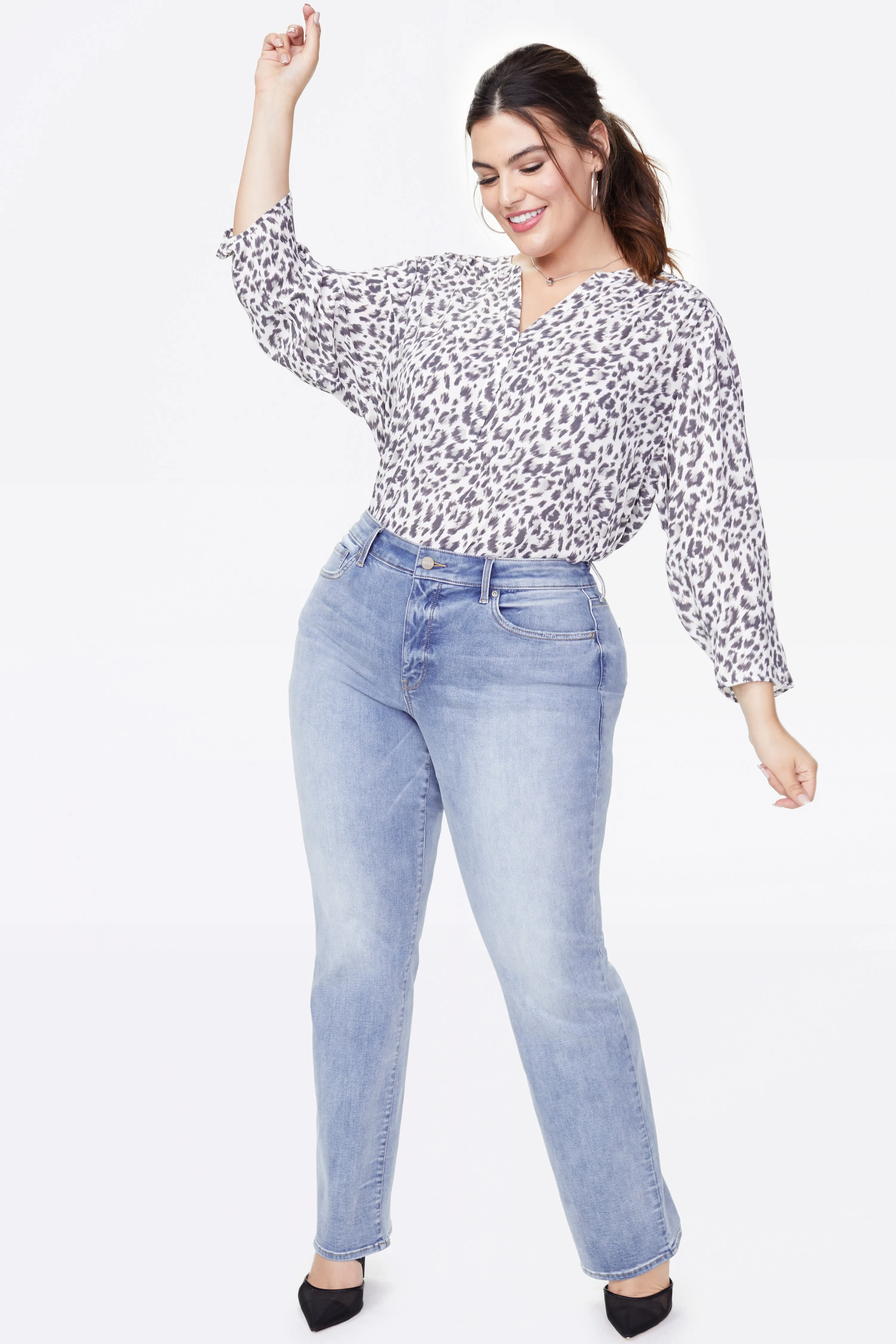 Marilyn Straight Jeans In Plus Size - Biscayne sold by NYDJ
