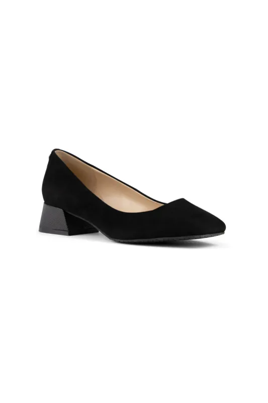Teddie Pumps - Black made by NYDJ