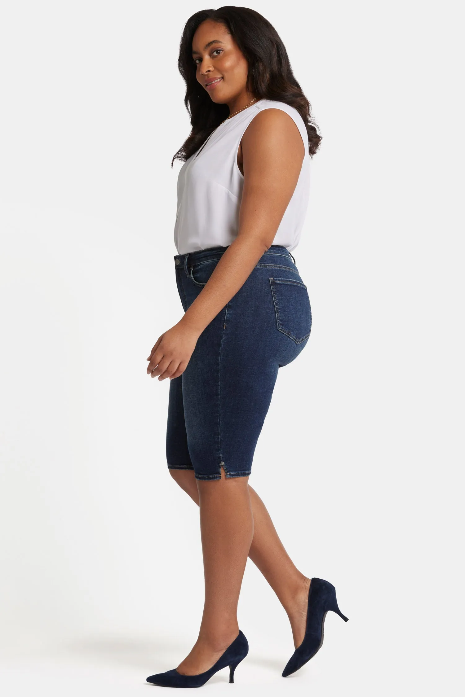 Sophie Bike Capri Jeans In Plus Size - Lotus Gardens sold by NYDJ product image thumbnail 5
