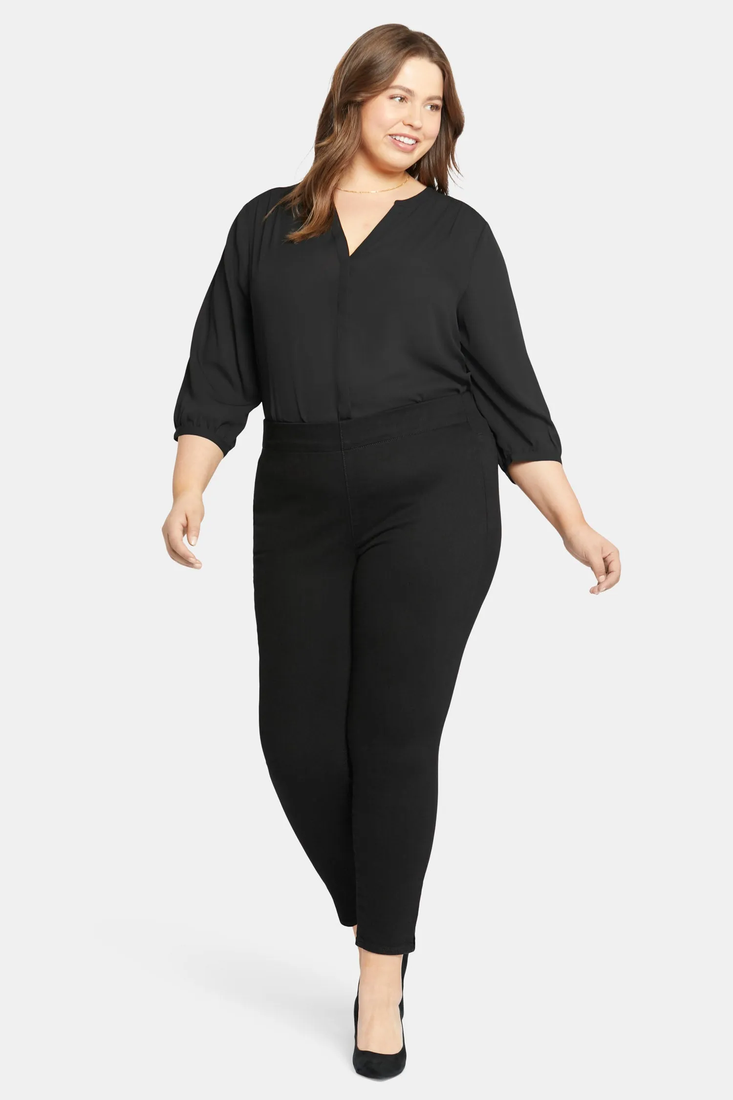 Skinny Ankle Pull-on Jeans In Plus Size - Black sold by NYDJ