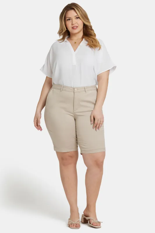 Bermuda Shorts in Plus Size - Feather sold by NYDJ